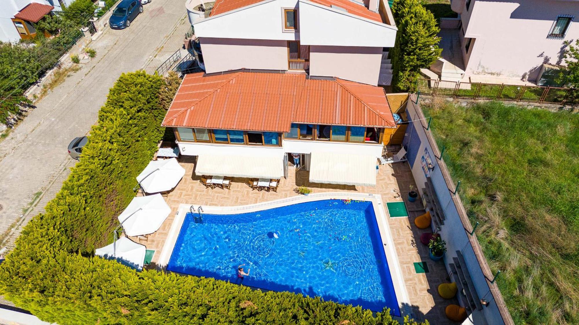 Cunda Giritlioglu Otel Adult Only Аявали Екстериор снимка