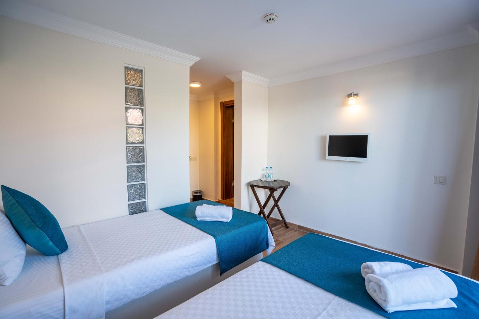 Cunda Giritlioglu Otel Adult Only Аявали Екстериор снимка
