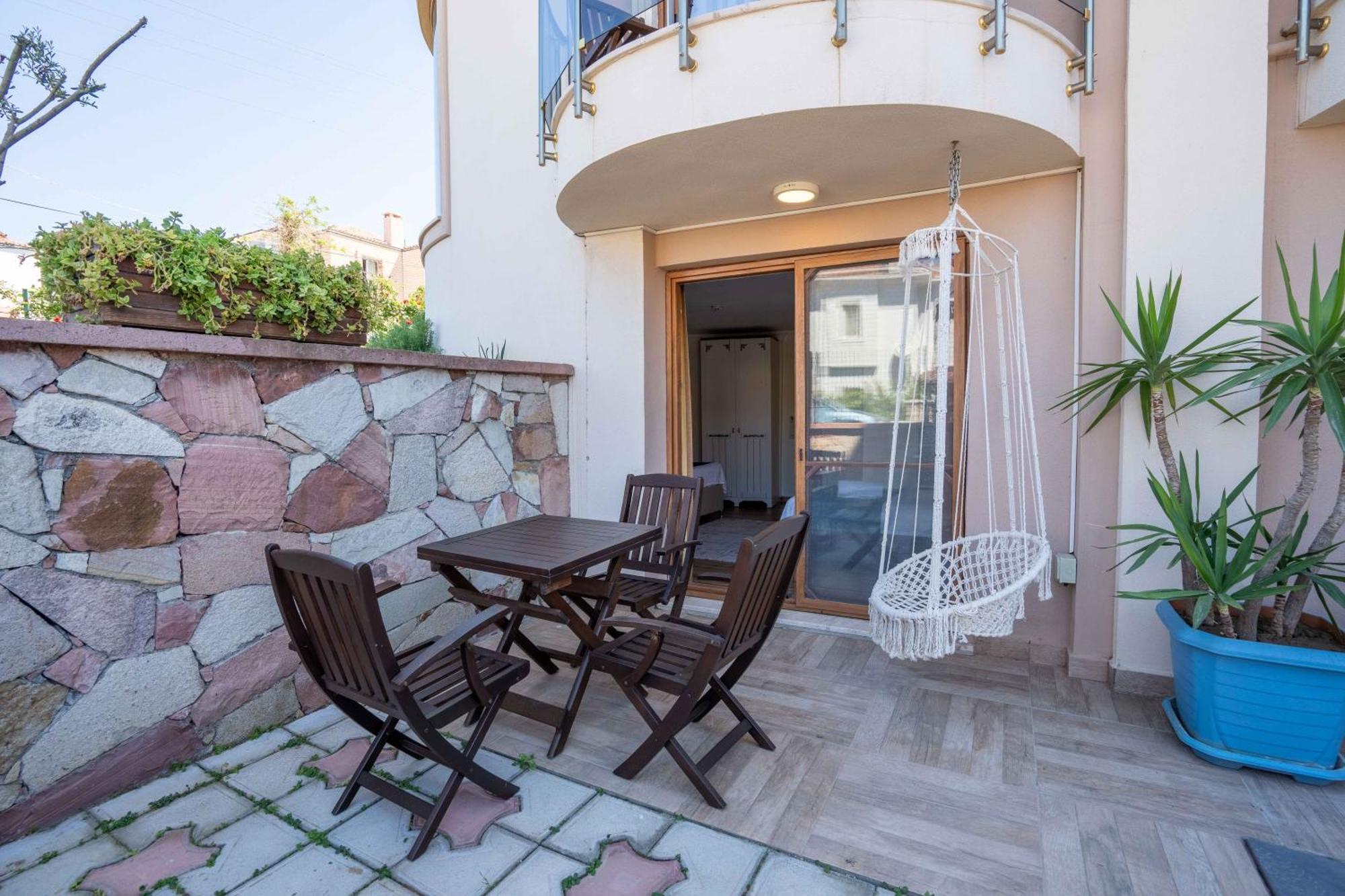 Cunda Giritlioglu Otel Adult Only Аявали Екстериор снимка