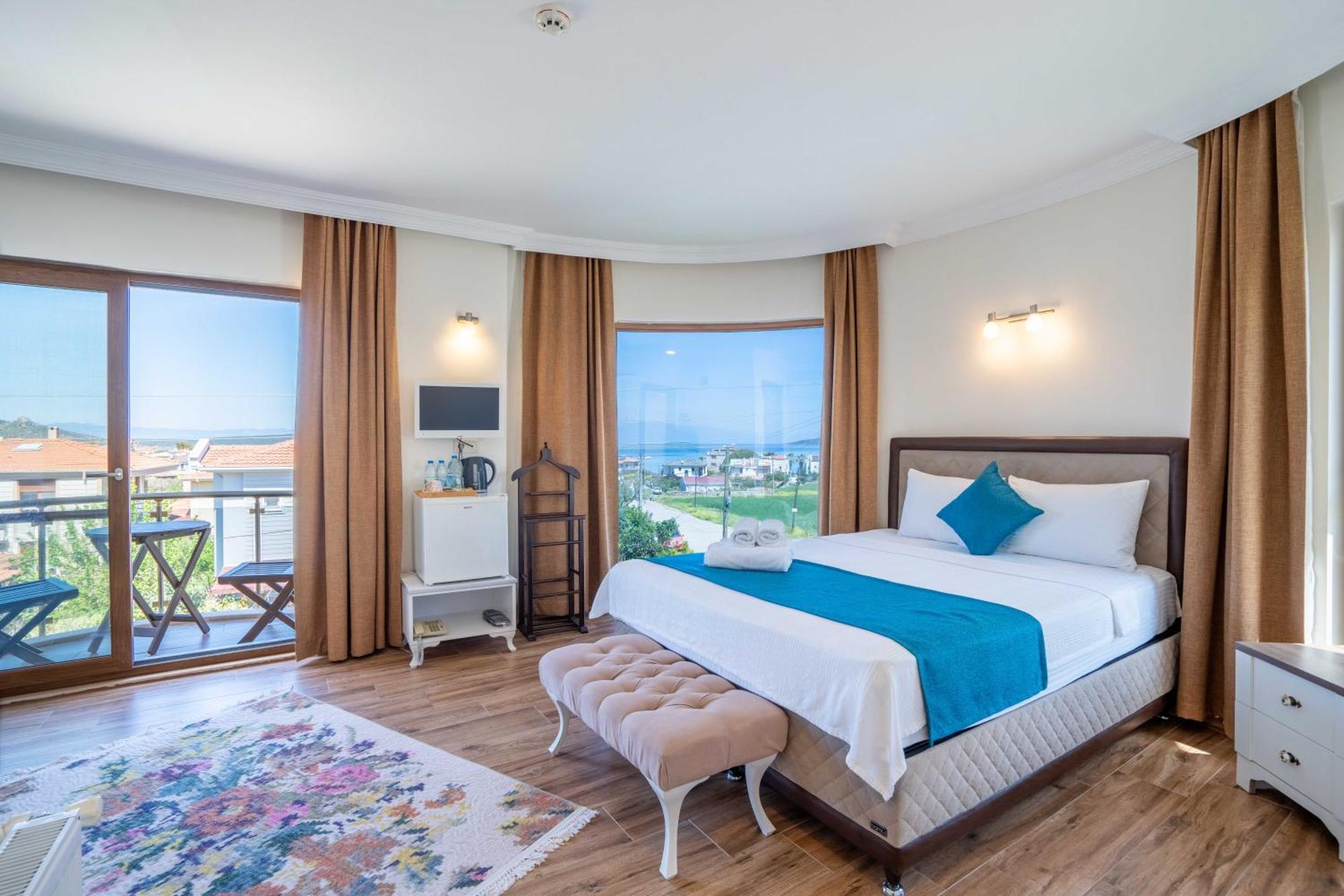 Cunda Giritlioglu Otel Adult Only Аявали Екстериор снимка