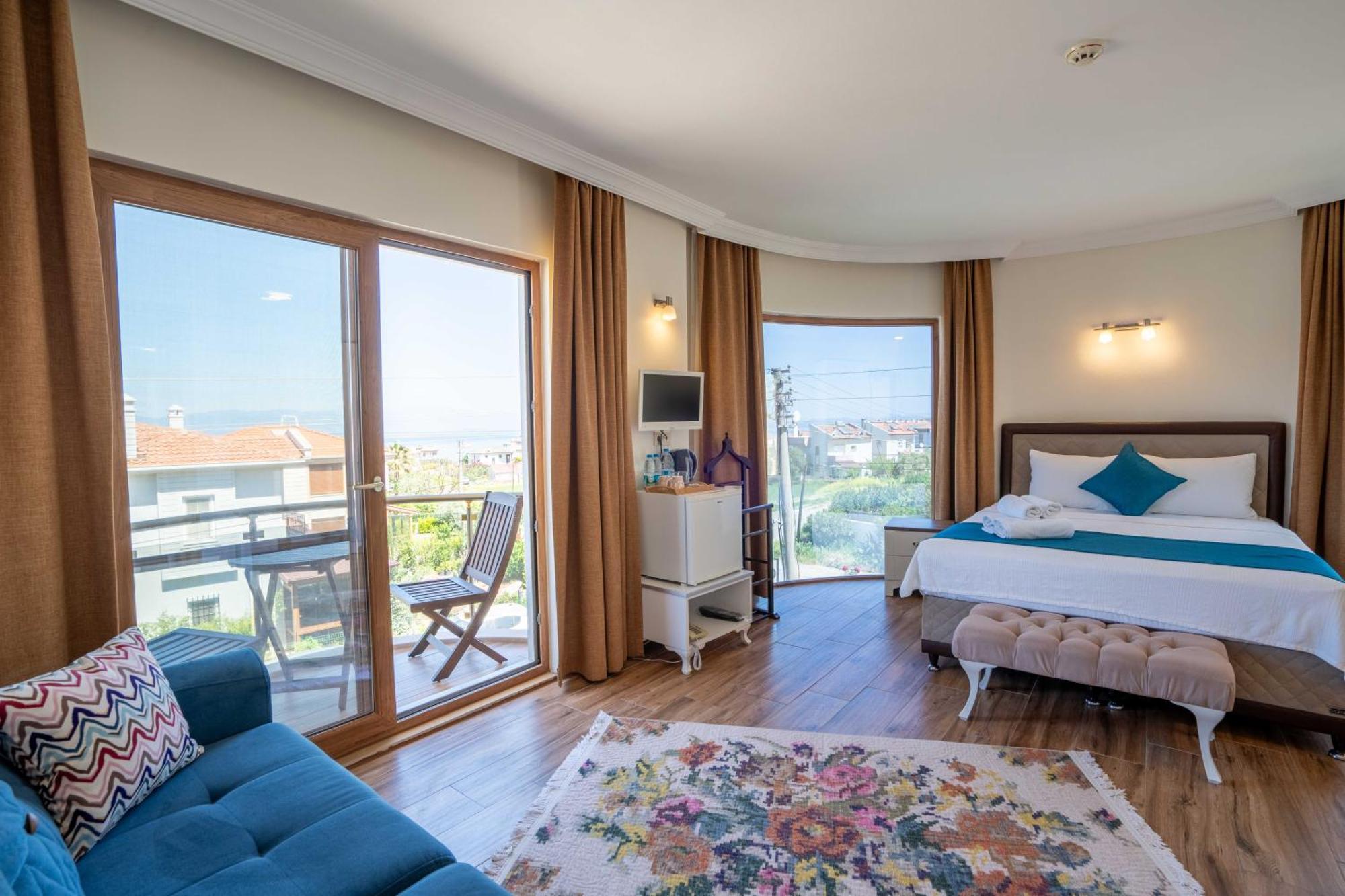 Cunda Giritlioglu Otel Adult Only Аявали Екстериор снимка
